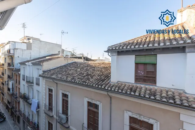 Oportunidad junto a plaza Trinidad — 30