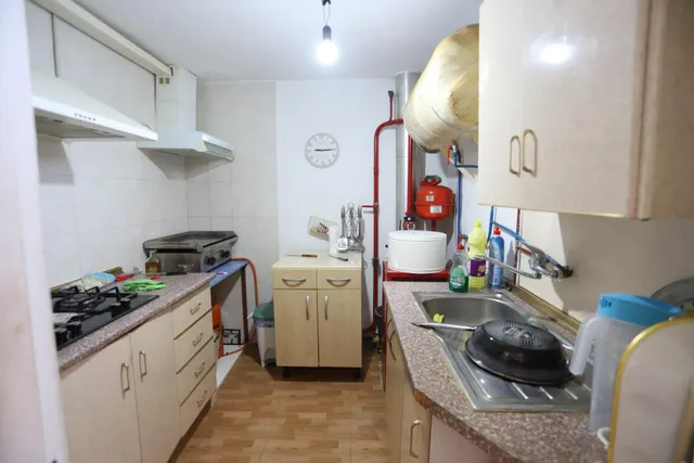 Casa en planta baja para entrar a vivir con 3 dormitorios, cocina amplia, salón, comedor, 2 patios y lavadero — 25