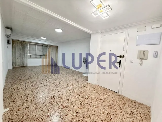 ¡luper inmobiliaria te presenta este amplio piso en venta en pleno centro de san vicente del raspeig! — 18