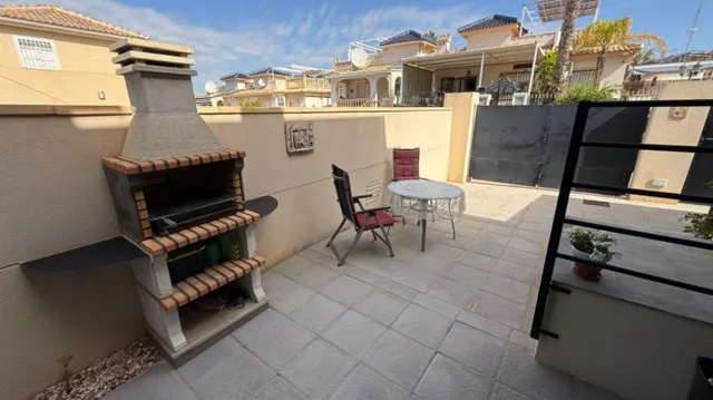 ESPECTACULAR CHALET 2 HABS EN CIUDAD QUESADA 244.000€ — 24
