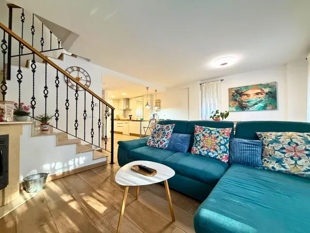 Chalet adosado de esquina en venta en rivas pueblo, rivas vaciamadrid — 2