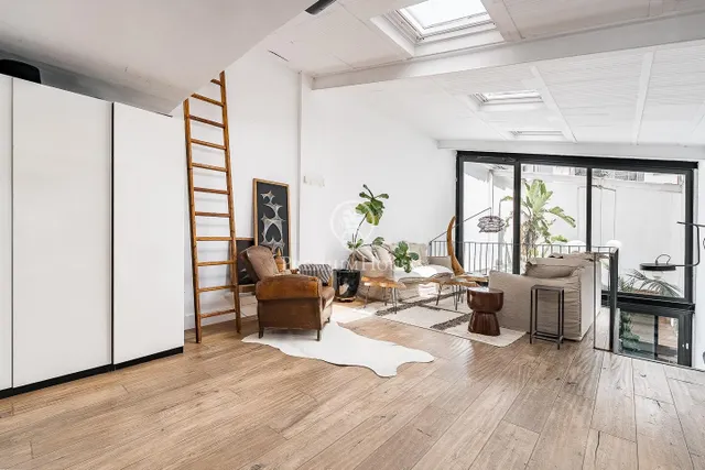 Exclusivo loft de diseño con piscina privada en Poble Sec — 23