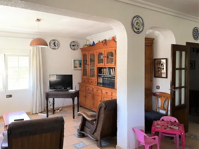 Casa espaciosa con chimenea — 6