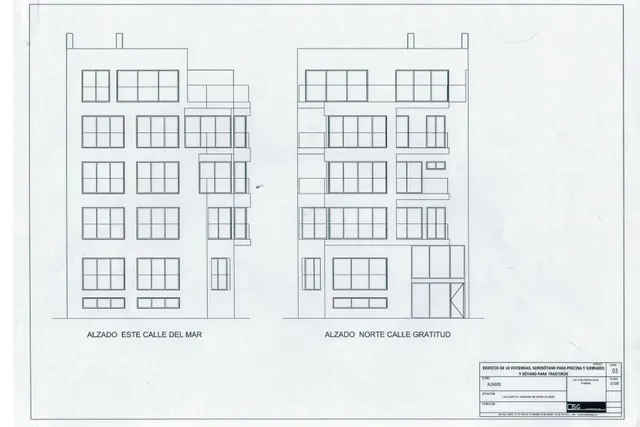 Parcela esquinera central en el lado del Parque Alfonso XIII. Posibilidad de construir 5 plantas (baja+4) con vistas al mar desde las superiores. Aprox. 785 m2 con 11 apartamentos y piscina interior. — 15