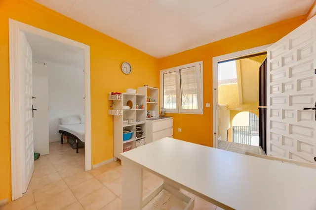 Casa 2 habitaciones 51m² en venta - La marina — 26