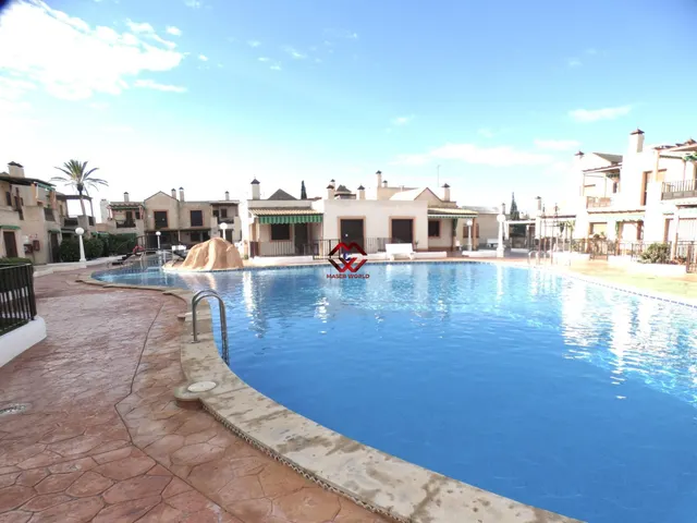 ESPECTACULAR ATICO CON PARKING Y TRASTERO EN RESIDENCIAL PRI - foto 2