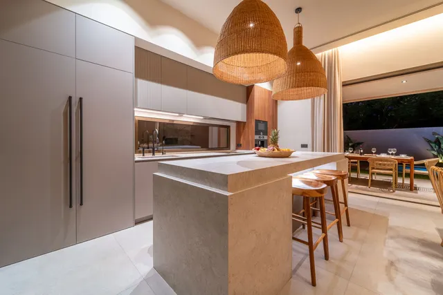 Chalet 4 habitaciones 520m² en venta - Centro — 24