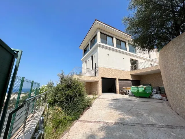 Se vende el chalet de lujo en Rincón de Loix en Benidorm. — 3