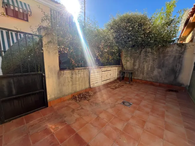 Amplio adosado en Mejostilla, Cáceres - ¡Listo para entrar a - foto 3