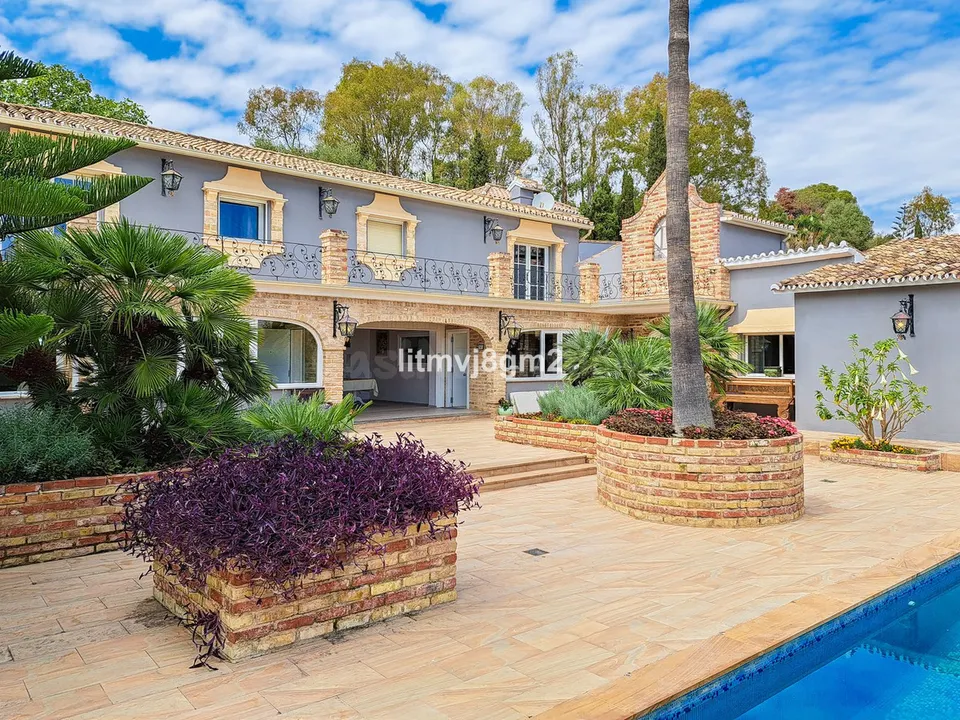 Chalet 5 habitaciones 685m² en venta - El Madroñal