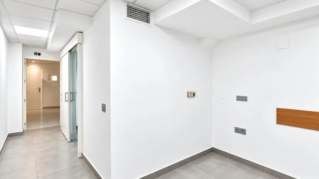 ESPECTACULAR ENTREPLANTA DE OFICINAS DE 314 M2 — 23