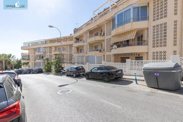 ¡exclusivo apartamento en primera linea de playa con reforma integral de alta gama! — 34