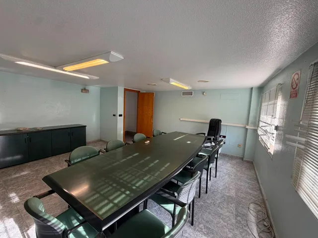 Amplio local comercial en venta en el centro de Mazarrón — 6