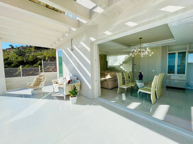 Chalet 4 habitaciones 250m² en venta - Centro — 24