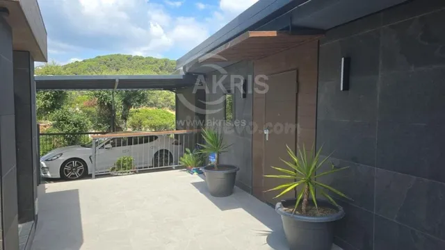 Chalet Independiente en Lloret de Mar — 9