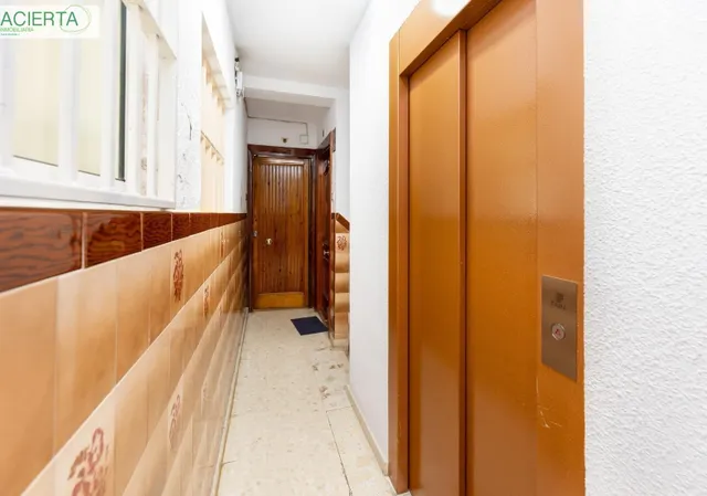PISO DE 4 DORMITORIOS JUNTO AL PALACIO DE CONGRESOS, GRANADA — 23