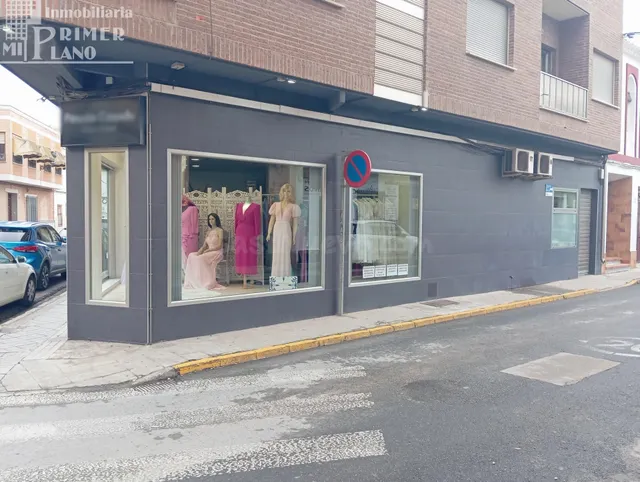 ¡Gran oportunidad! Local comercial en venta en Tomelloso - C - foto 3