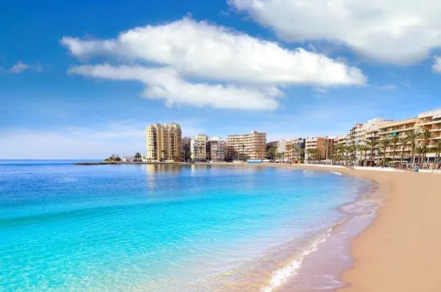 Fabuloso apartamento con piscina comunitaria, idoneo para vivir todo el año — 37