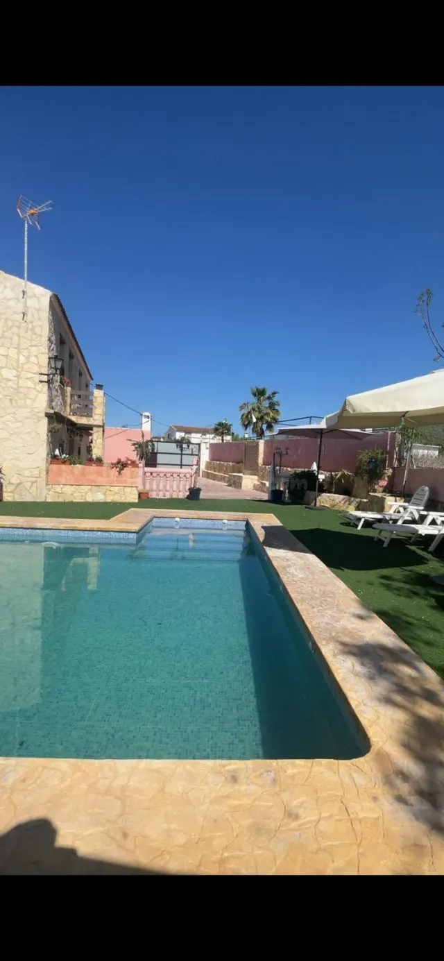 Precioso Chalet en Cabra - foto 3