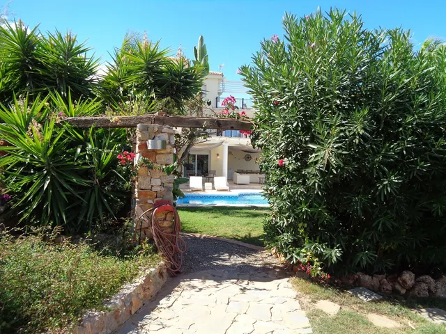 Chalet 4 habitaciones 350m² en venta - Costa del Sol — 16