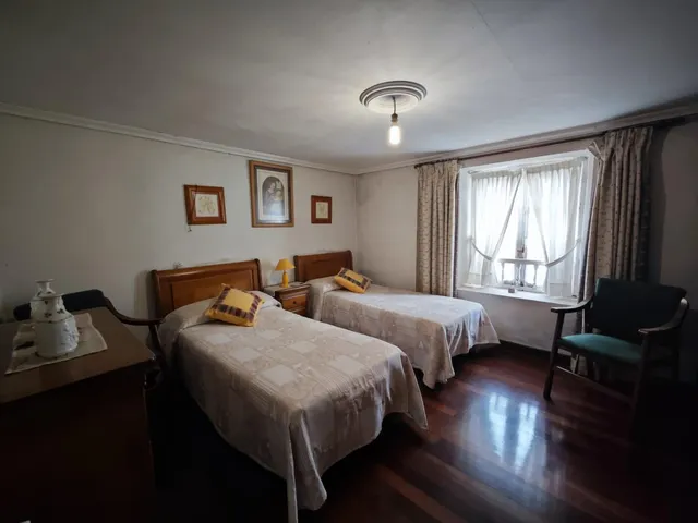 CASA DE PIEDRA CON MÚLTIPLES POSIBILIDADES EN VILLANUEVA DE LA PEÑA — 15