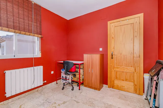 CHALET PAREADO CON PISCINA COMUNITARIA, CIJUELA — 36
