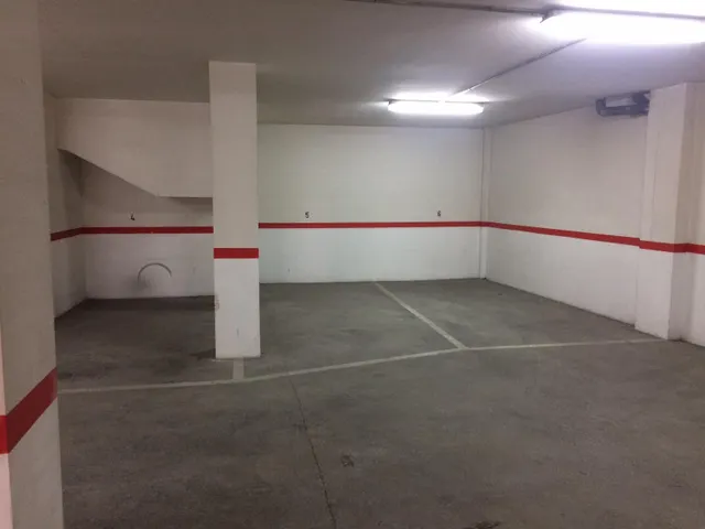 VENTA PLAZA DE GARAJE EN PLAZA DE ESPAÑA. — 3
