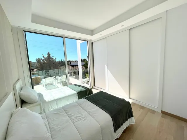 Villas urbanas en Marbella con magnificas vistas al mar. — 15