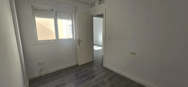 Chalet pareado con piscina privada, 4 dormitorios y amplios espacios exteriores en Nuevo San Javier — 19