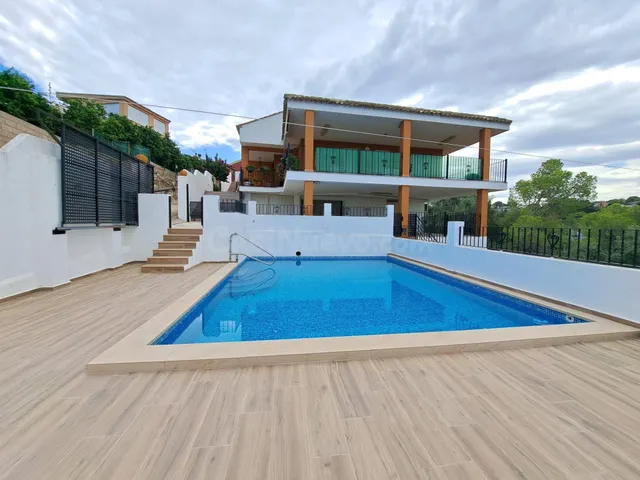 Precioso chalet en Urb. Respirall, Alzira — 4