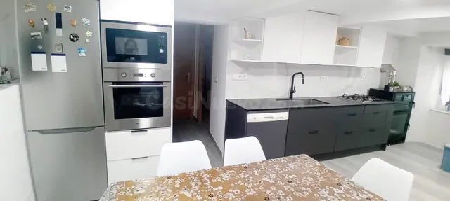Casa de 242 m2 con terraza y vistas a la ría del Eo en Figue - foto 3