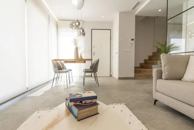 VILLA DE 3 DORMITORIOS DE NUEVA CONSTRUCCIÓN EN PILAR DE LA HORADADA EN EL CAMPO DE GOLF. — 3