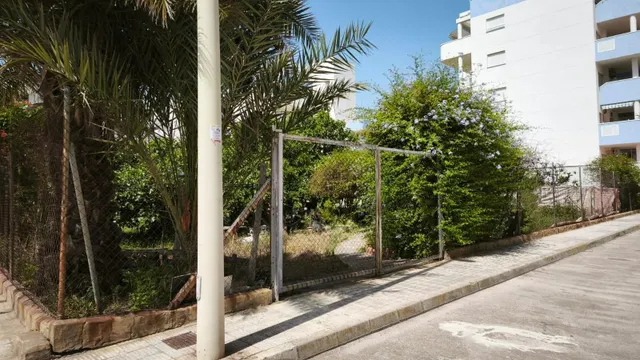 SOLAR URBANO JUNTO AL MEDITERRÁNEO – ¡OPORTUNIDAD ÚNICA! — 3
