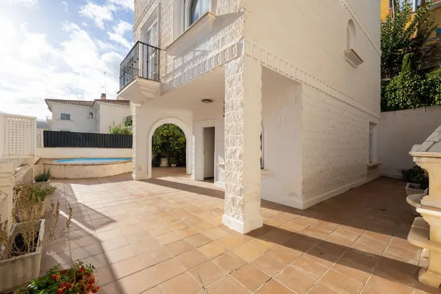 ¡Espectacular vivienda en Gójar con piscina propia! — 39