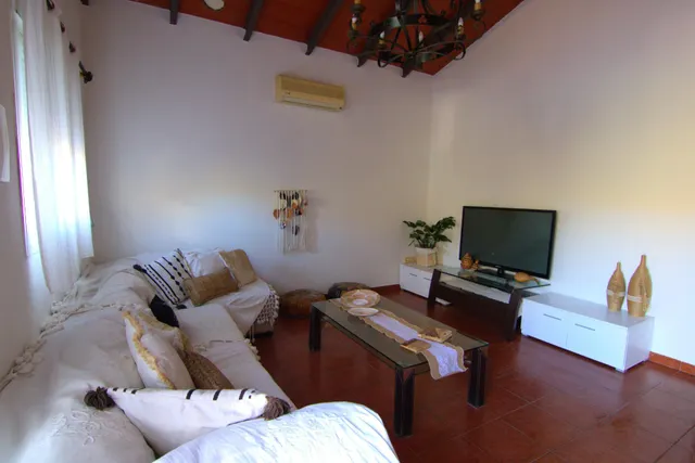 Casa de campo con piscina salada y vistas abiertas en Coín — 8