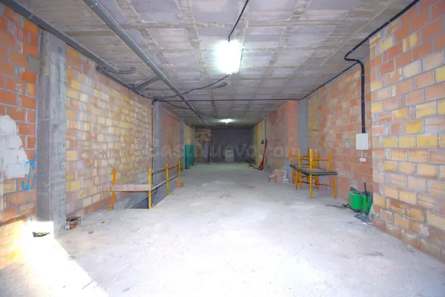 Local comercial  con posibilidad de vivienda  en  Muro — 4