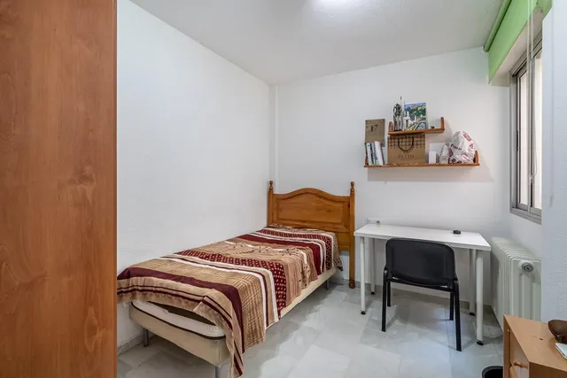 ¡¡Fantástico piso de 7 habitaciones en Bola de Oro!! — 21