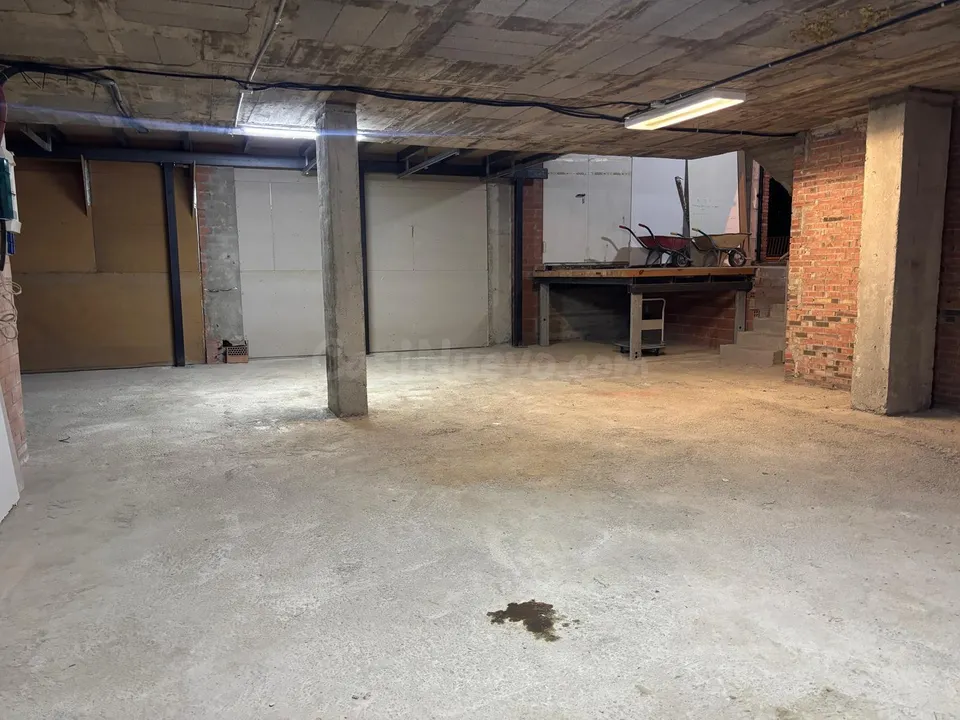 Local comercial en alquiler Montcada i Reixac - 232 m²