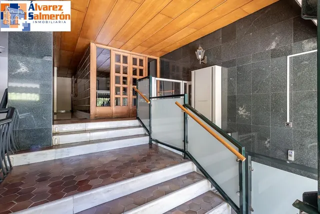 EXCLUSIVO INMUEBLE EN PLAZA DE CARRETAS, JUNTO AL EMBLEMÁTICO PASEO DEL SALÓN — 25
