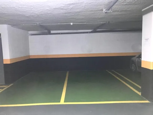 ¿ESTÁS HARTO DE DAR VUELTAS Y NO ENCONTRAR APARCAMIENTO? TENEMOS LA SOLUCIÓN — 4