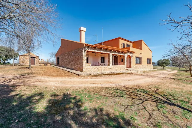 Exclusiva finca rústica de gran extensión para caza y recreo