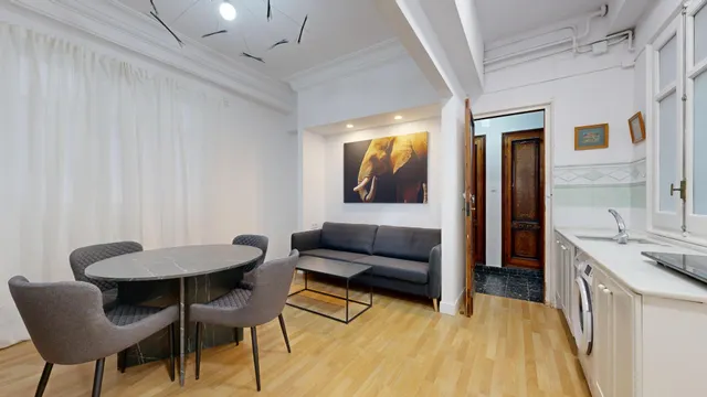 ¡Oportunidad única! Piso de lujo en alquiler en el corazón de Valencia — 30