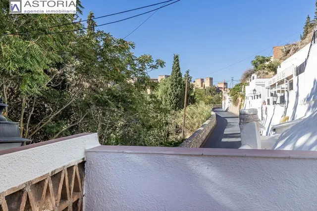 Casa reformada en el Camino del Sacromonte — 27