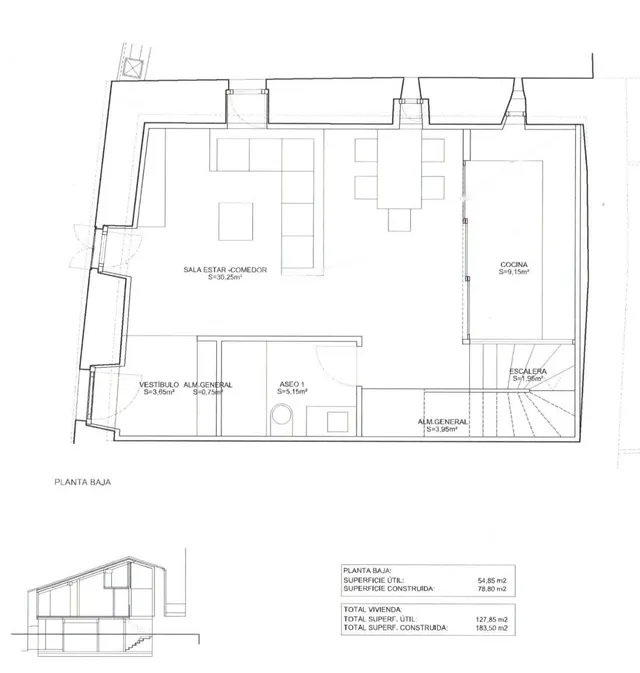 CASA DE PIEDRA EN ZONA MONUMENTAL — 16