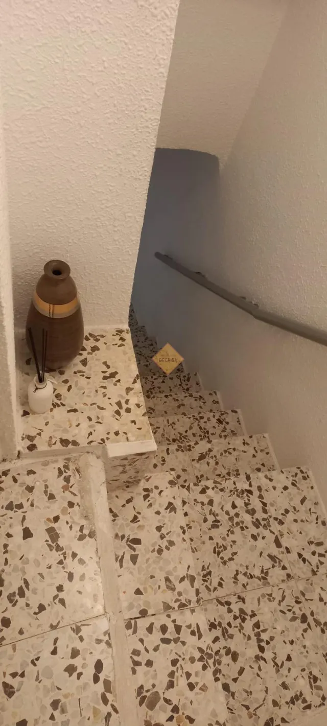 SE VENDE  CASA DE DOS ALTURAS + CASA-CUEVA REFORMADA. (EN ALBACETE) — 20