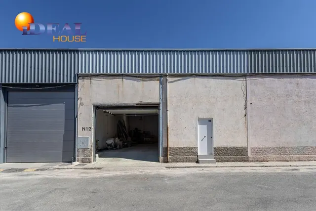 NAVE INDUSTRIAL EN POL. ASEGRA, PELIGROS. — 10