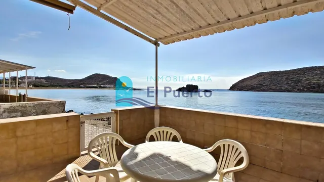¡VIVE FRENTE AL MEDITERRÁNEO! PROPIEDAD ÚNICA FORMADA POR 2  - foto 2