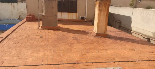 CASA COMPUESTA POR LOCAL Y VIVIENDA EN PRIMERA PLANTA — 7
