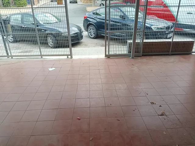 LOCAL COMERCIAL EN PUNTO DE PASO — 3