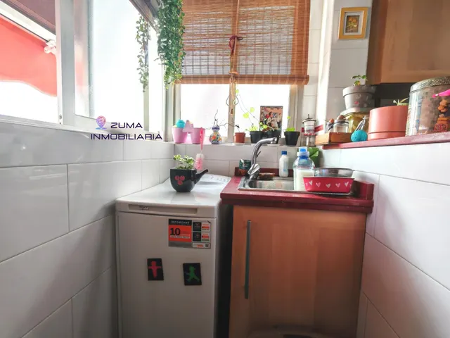 Piso en Málaga con piscina comunitaria y terraza. — 12
